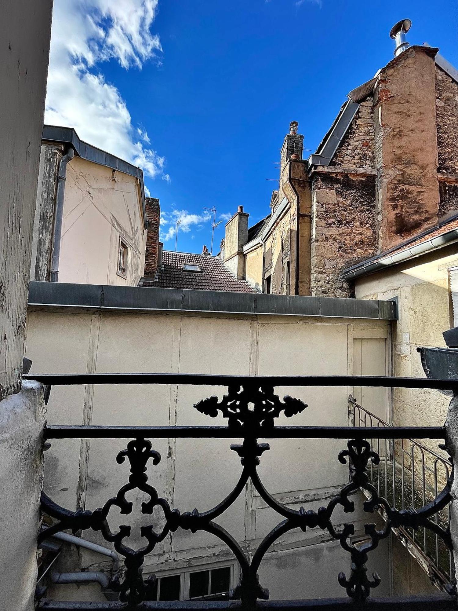 Suite - Le Monge - Dijon Centre Historique Buitenkant foto